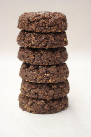 Salty Oat Cookie 6 pack – CHOCOLATE
